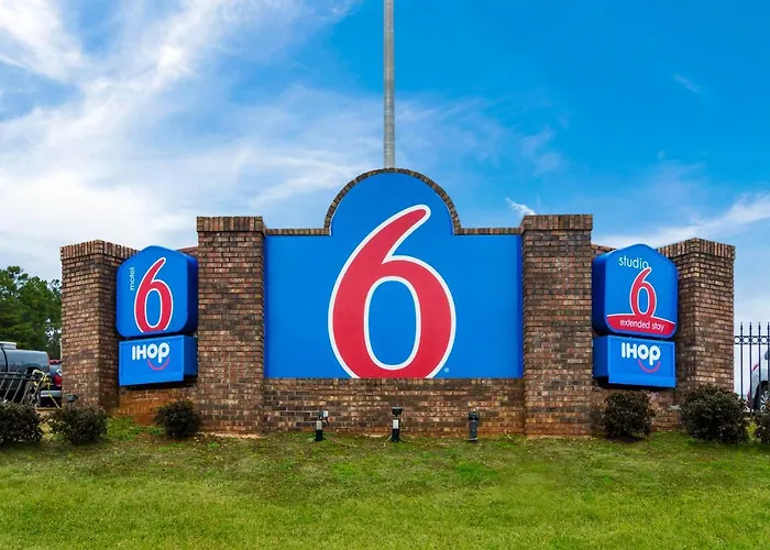 Studio 6 Lagrange