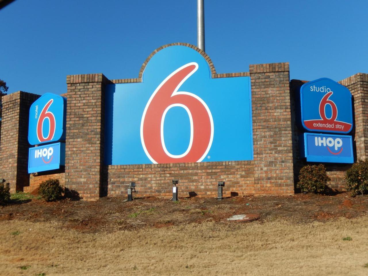 6 Hotel 2*