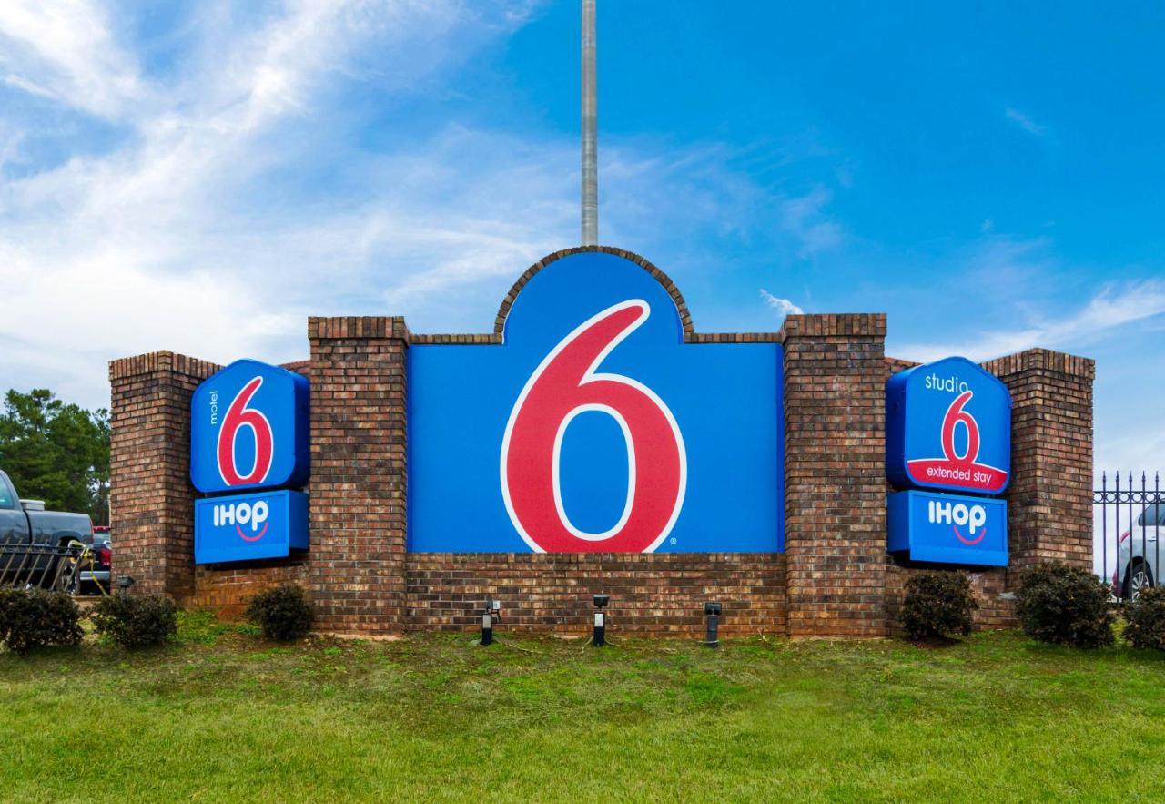 6 Hotel 2*
